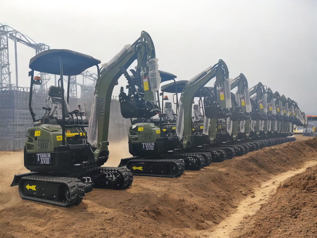 4,000 lb TYPHON Terror XVIII Mini Excavator Rubber Track with Kubota D902 Diesel Engine USA